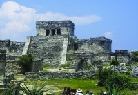 Flying Right: Vacation Planning Tips for Those With HIV