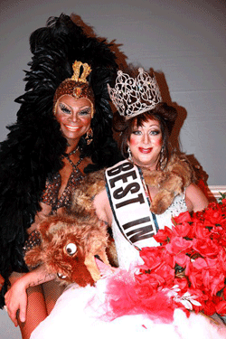 And the winner is ... Miss Alaska! With last year's winner, Sybil Rights aka Johnathan Wallace (left). Photo: JPI Studios.